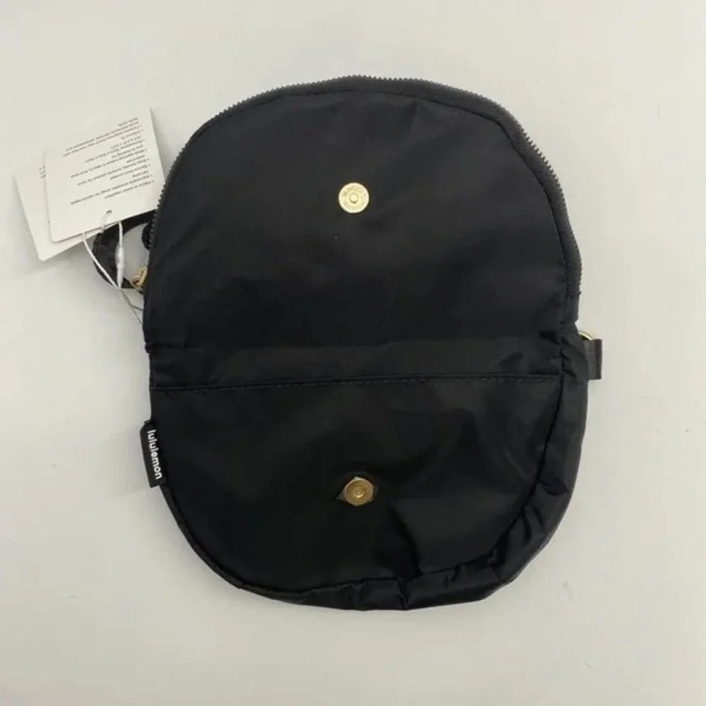💼Lululemon - All Night Festival Bag - Micro 2L - Black/Gold